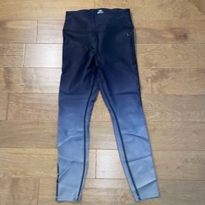 Good American Core Ombré Leggings